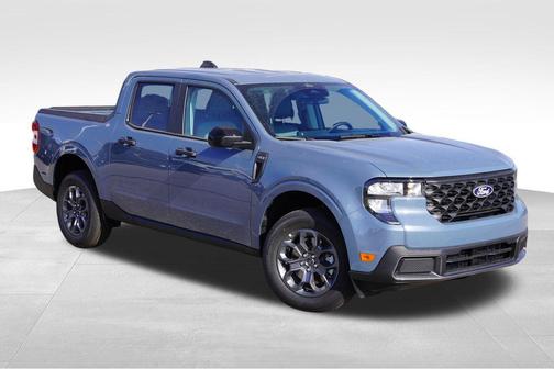 Azure Gray Metallic Tri-Coat 2026 Ford Maverick XLT