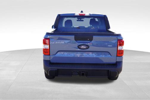 Azure Gray Metallic Tri-Coat 2026 Ford Maverick XLT