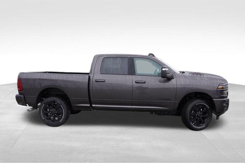 2026 RAM 3500 Laramie Crew Cab 4x4 6'4' Box