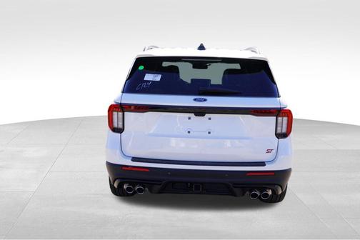 Star White Metallic Tri-Coat 2026 Ford Explorer ST