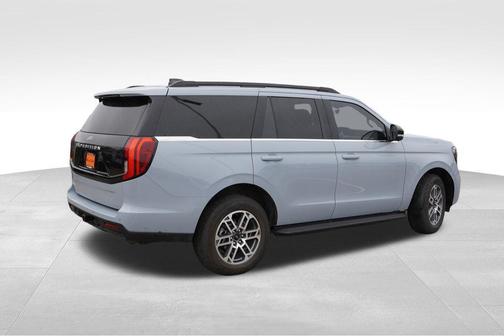 Glacier Gray Metallic TriCoat 2025 Ford Expedition Active