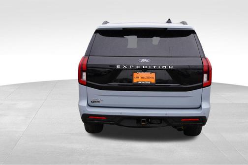 Glacier Gray Metallic TriCoat 2025 Ford Expedition Active