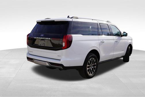 Oxford White 2025 Ford Expedition Max Platinum