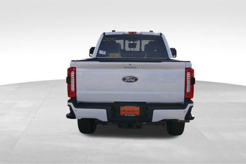 Star White Metallic Tri-Coat 2027 Ford F-350 Lariat
