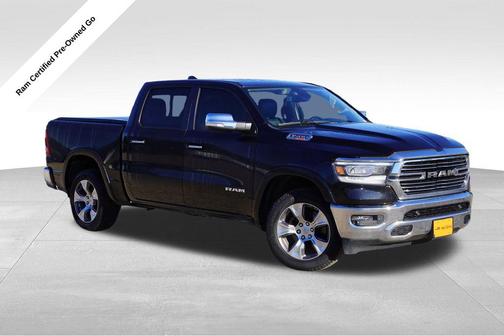 Diamond Black Crystal Pearlcoat 2020 RAM 1500 Laramie