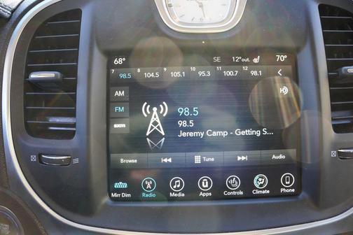 2017 Chrysler 300 Limited