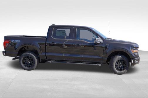 Agate Black Metallic 2026 Ford F-150 XLT