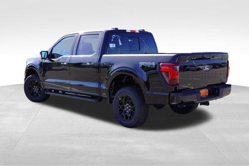 Agate Black Metallic 2026 Ford F-150 XLT
