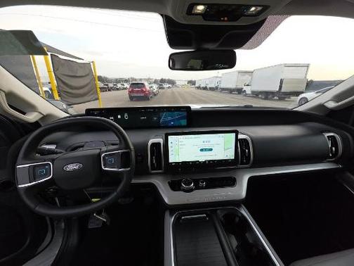 2025 Ford Expedition Max Active 4x4