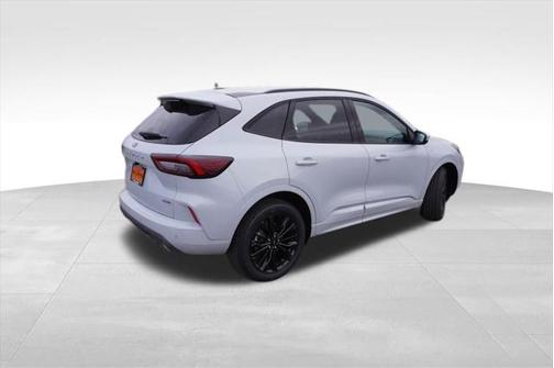 2025 Ford Escape ST-Line Elite
