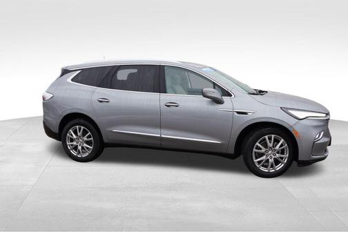 2023 Buick Enclave Essence AWD