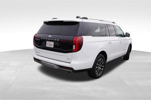 Oxford White 2025 Ford Expedition Max Platinum