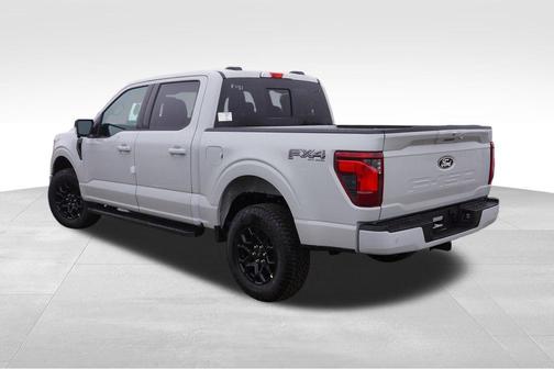 Avalanche 2026 Ford F-150 XLT