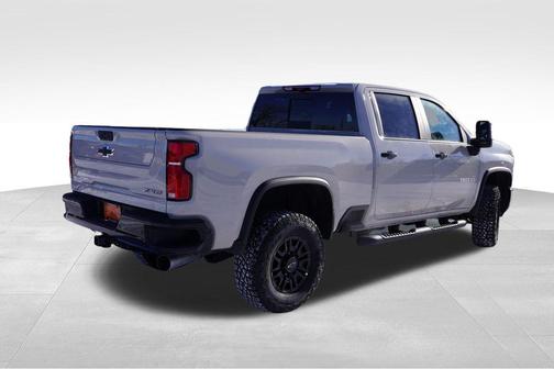 White Sands 2026 Chevrolet Silverado 2500 Crew Cab, Standard Bed, XR2, 4WD
