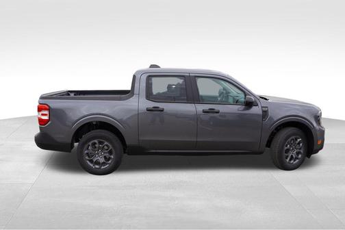 Carbonized Gray Metallic 2026 Ford Maverick XLT