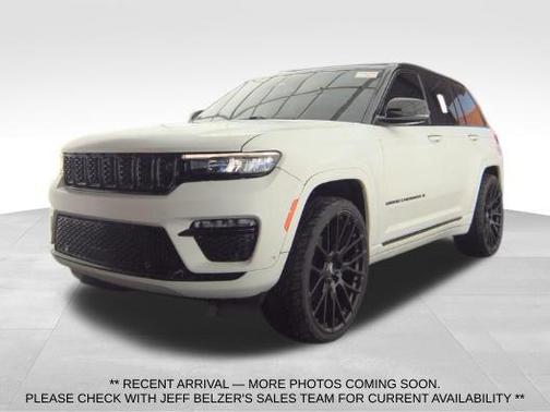2022 Jeep Grand Cherokee Summit