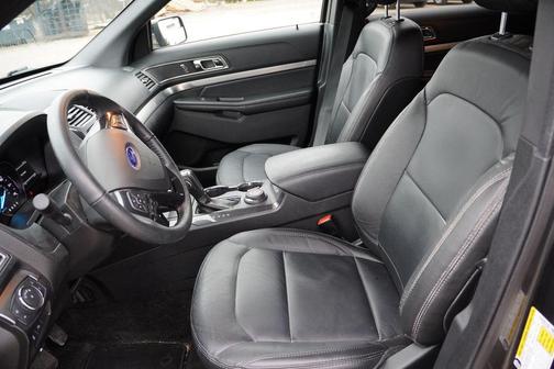 Magnetic Metallic 2018 Ford Explorer XLT