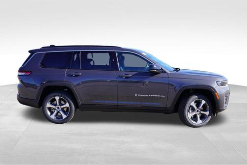 Baltic Gray Metallic Clearcoat 2026 Jeep Grand Cherokee L Limited