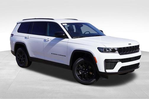 Bright White Clearcoat 2026 Jeep Grand Cherokee L Altitude