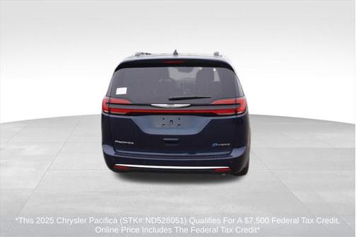 2025 Chrysler Pacifica L