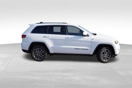 2020 Jeep Grand Cherokee Laredo