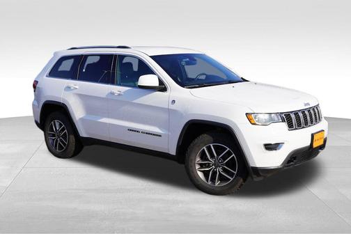 2020 Jeep Grand Cherokee Laredo