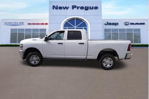 2025 RAM 2500 Tradesman Crew Cab 4x4 6'4' Box