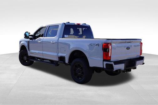 Avalanche 2026 Ford F-350 Lariat