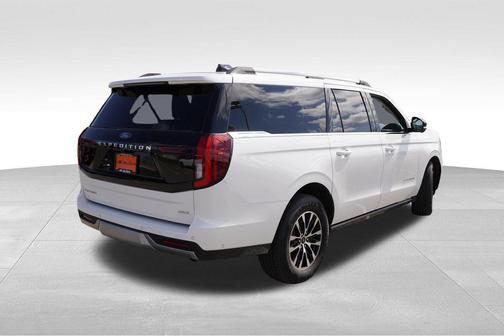 White Metallic 2025 Ford Expedition Max Platinum