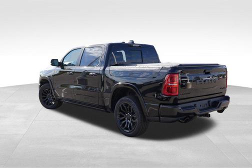 Diamond Black Crystal Pearlcoat 2027 RAM 1500 Limited