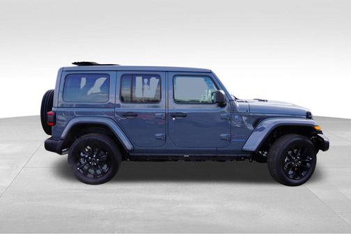 Anvil Clearcoat 2025 Jeep Wrangler 4xe Sahara