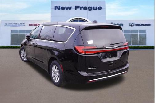 2025 Chrysler Pacifica L
