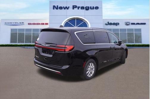 2025 Chrysler Pacifica L