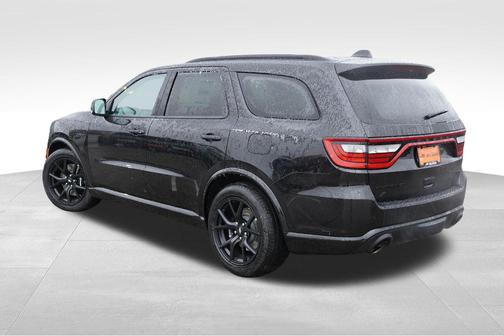DB Black Crystal Clearcoat 2026 Dodge Durango GT Premium HEMI V8 AWD