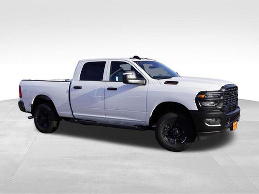 Bright White Clearcoat 2026 RAM 3500 Tradesman Crew Cab 4x4 6'4' Box