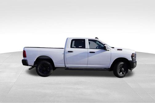 2026 RAM 3500 Tradesman Crew Cab 4x4 6'4' Box