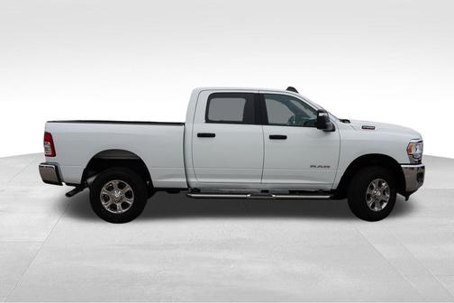 Bright White Clearcoat 2024 RAM 2500 Big Horn Crew Cab 4x4 6'4' Box