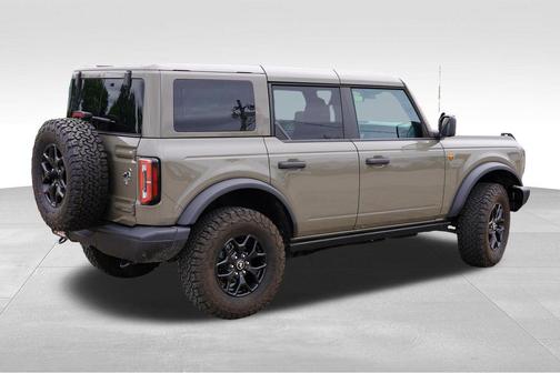 Marsh Gray 2025 Ford Bronco Badlands