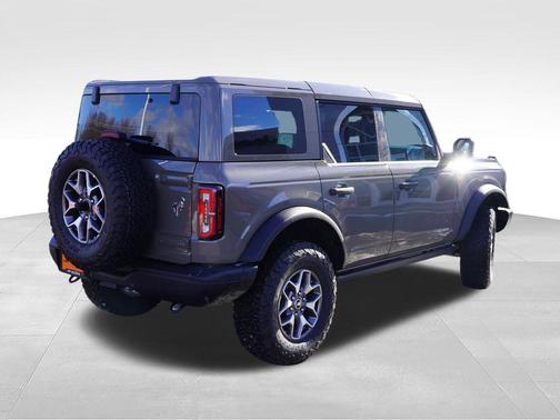 Marsh Gray 2025 Ford Bronco Badlands