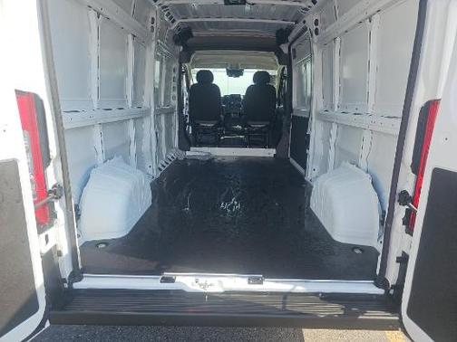 2025 RAM ProMaster 2500 Tradesman