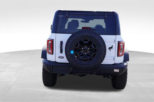 Oxford White 2026 Ford Bronco Badlands