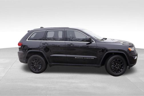 2022 Jeep Grand Cherokee Laredo