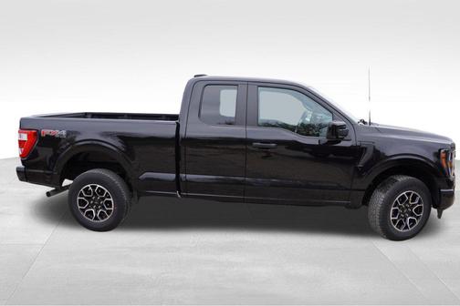 Agate Black Metallic 2023 Ford F-150 XL