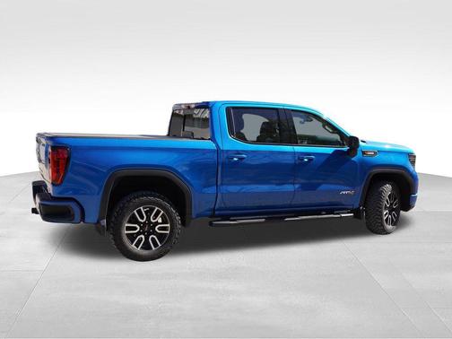 Dynamic Blue Metallic 2022 GMC Sierra 1500 AT4