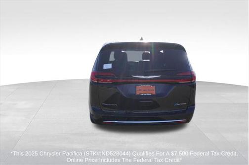 2025 Chrysler Pacifica Hybrid Select