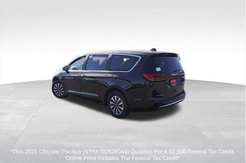 2025 Chrysler Pacifica Hybrid Select