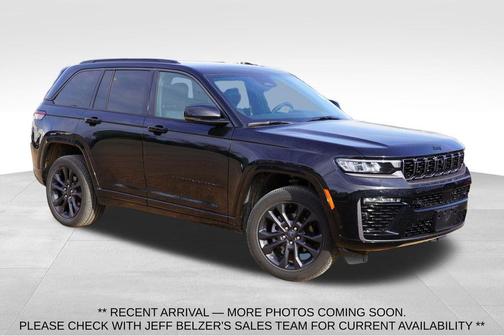 Diamond Black Crystal Pearlcoat 2026 Jeep Grand Cherokee Limited