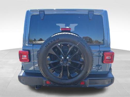 Anvil Clearcoat 2025 Jeep Wrangler 4xe Sahara