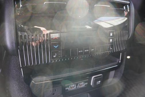 2023 Jeep Wagoneer Series III 4x4