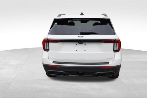 Star White Metallic Tri-Coat 2026 Ford Explorer ST-Line